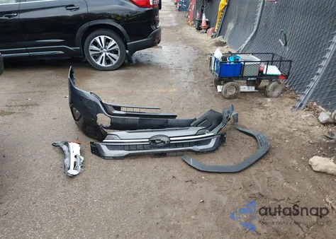 2025 Subaru Forester Premium Hybrid z USA, uszkodzony, nr VIN JF2SLSED2SH423935